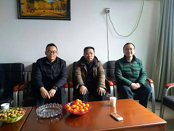 長江水利委員會長江科學(xué)院周世華所長、李響博士來廠參觀